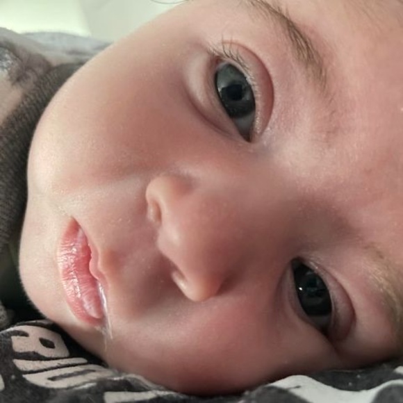 Meet your Posher, Alexandra - Picture 1 of 1